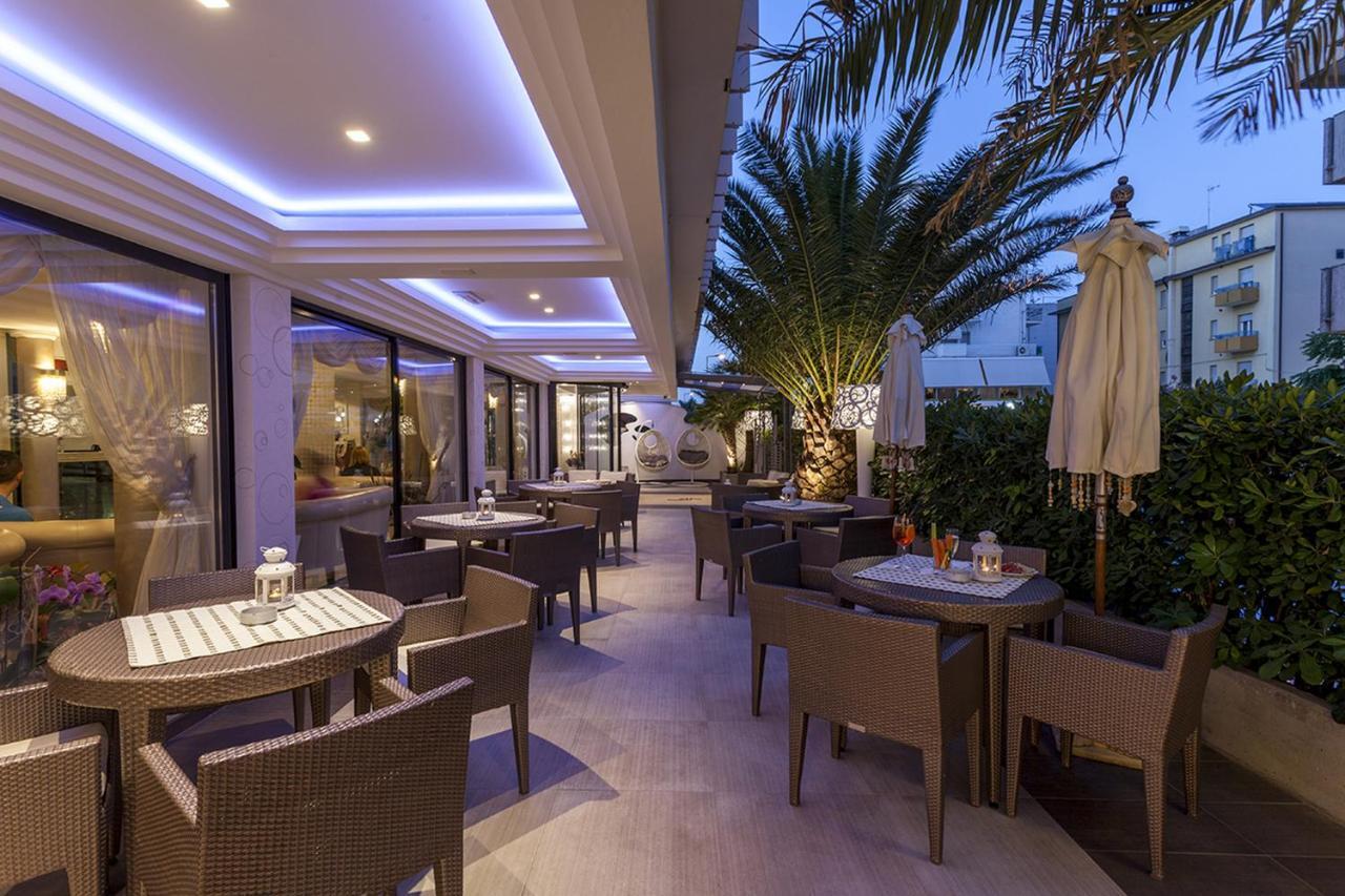 Hotel Feldberg Riccione Kültér fotó